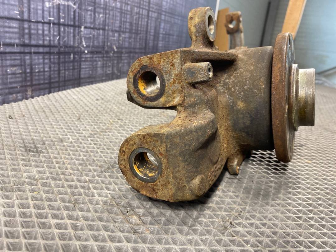 Поворотный кулак, 1750 рублей, Красноярск