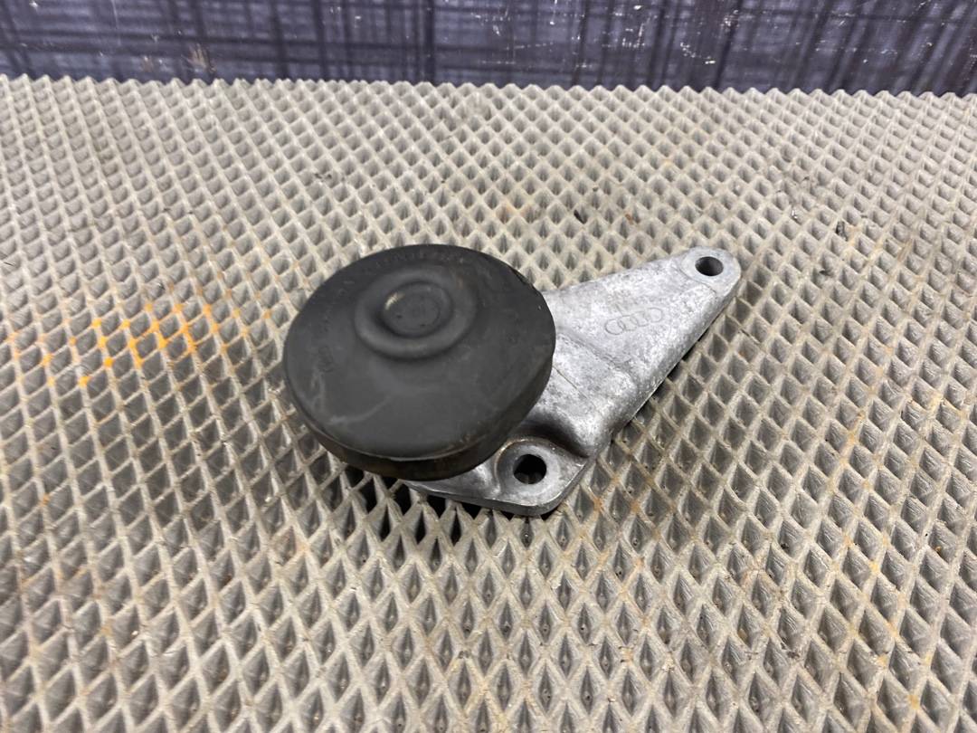 Кронштейн двигателя, 750 рублей, Красноярск