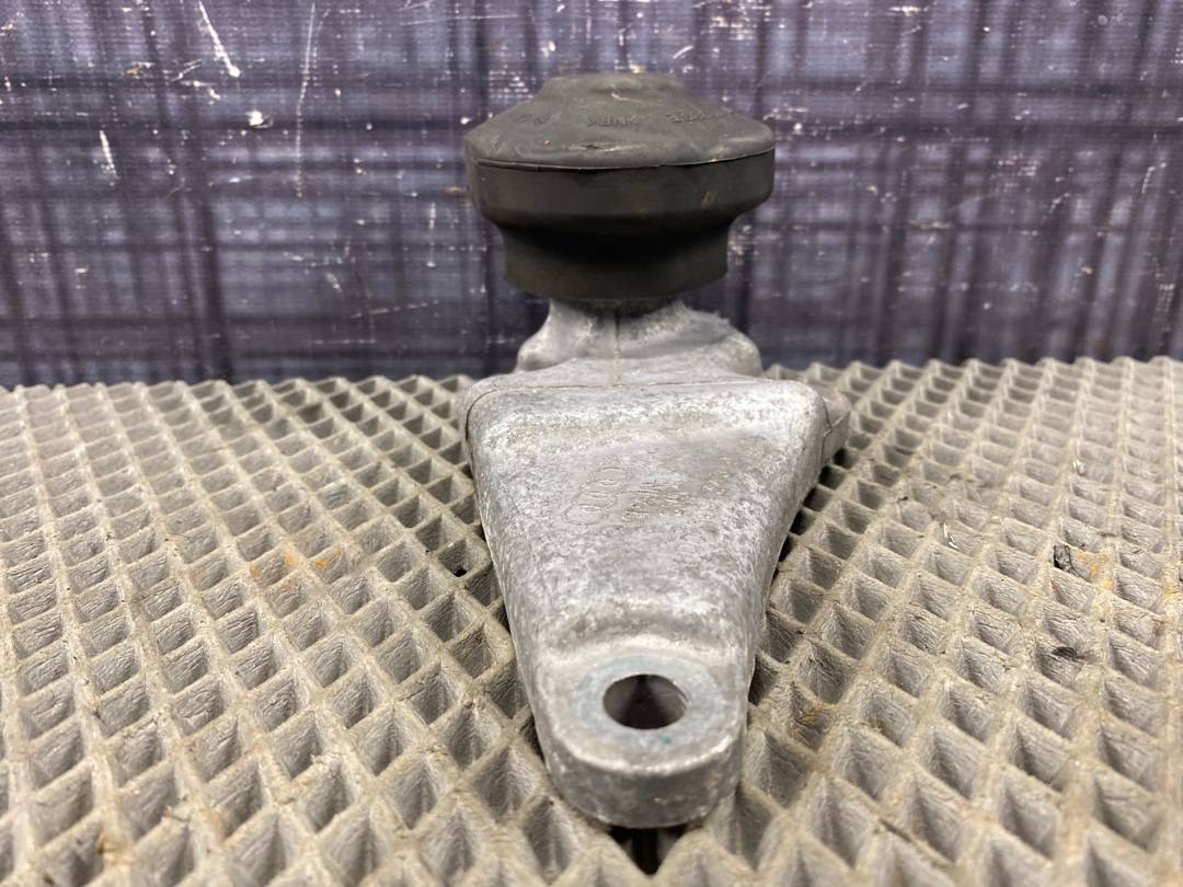 Кронштейн двигателя, 750 рублей, Красноярск