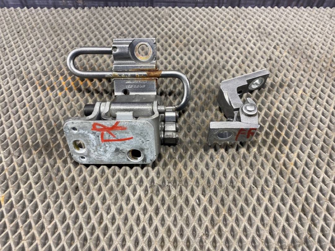 Петля двери, 1000 рублей, Красноярск