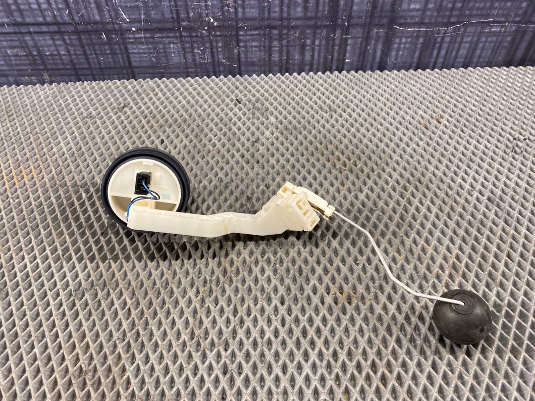 Датчик уровня топлива, 500 рублей, Красноярск