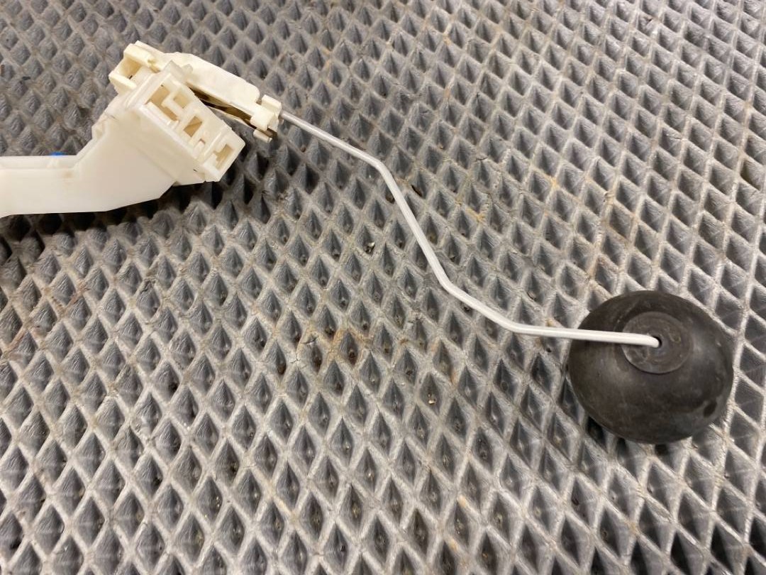 Датчик уровня топлива, 500 рублей, Красноярск