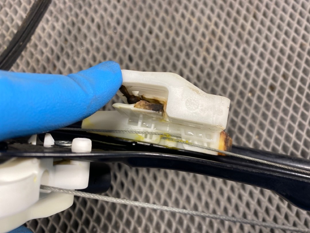 Стеклоподъемник, 2000 рублей, Красноярск