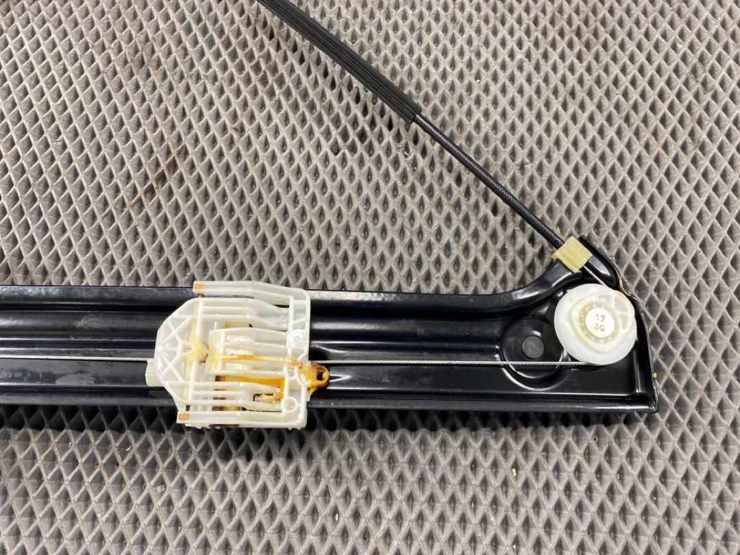 Стеклоподъемник, 2000 рублей, Красноярск