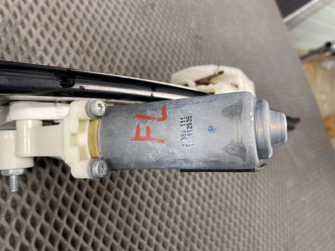 Стеклоподъемник, 2000 рублей, Красноярск