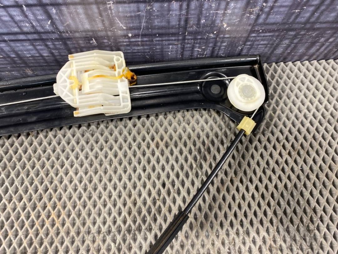 Стеклоподъемник, 2000 рублей, Красноярск