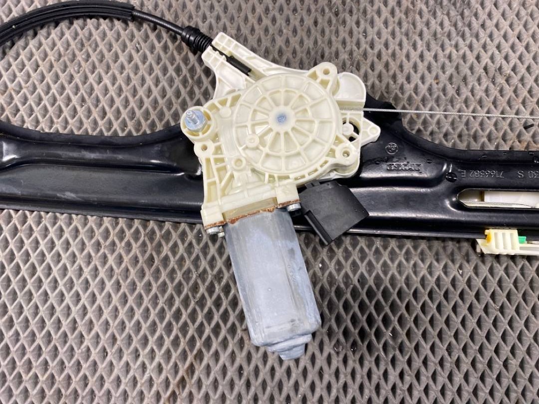 Стеклоподъемник, 2000 рублей, Красноярск