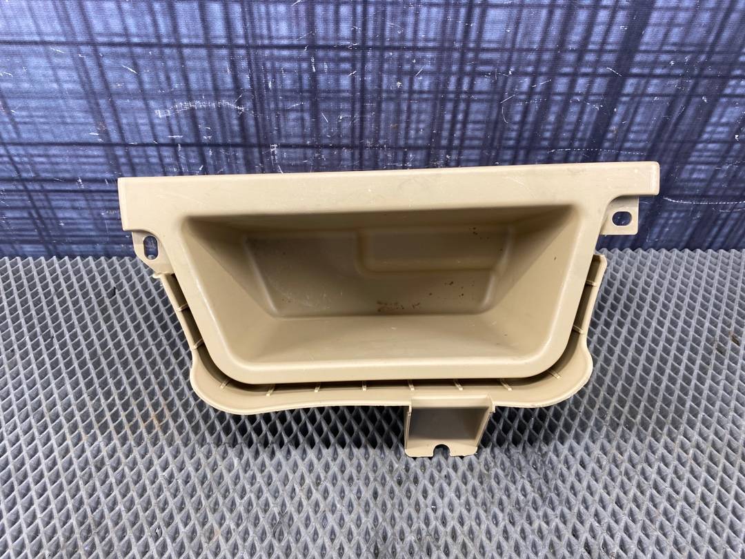 Пластик багажника, 600 рублей, Красноярск