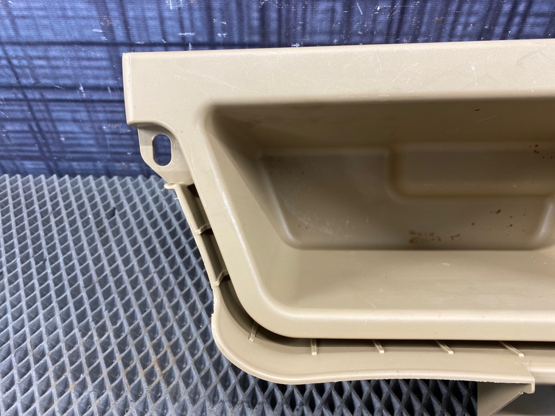 Пластик багажника, 600 рублей, Красноярск