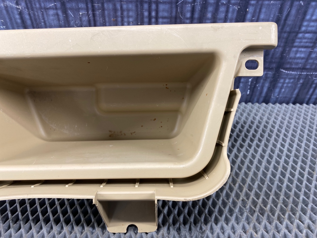 Пластик багажника, 600 рублей, Красноярск