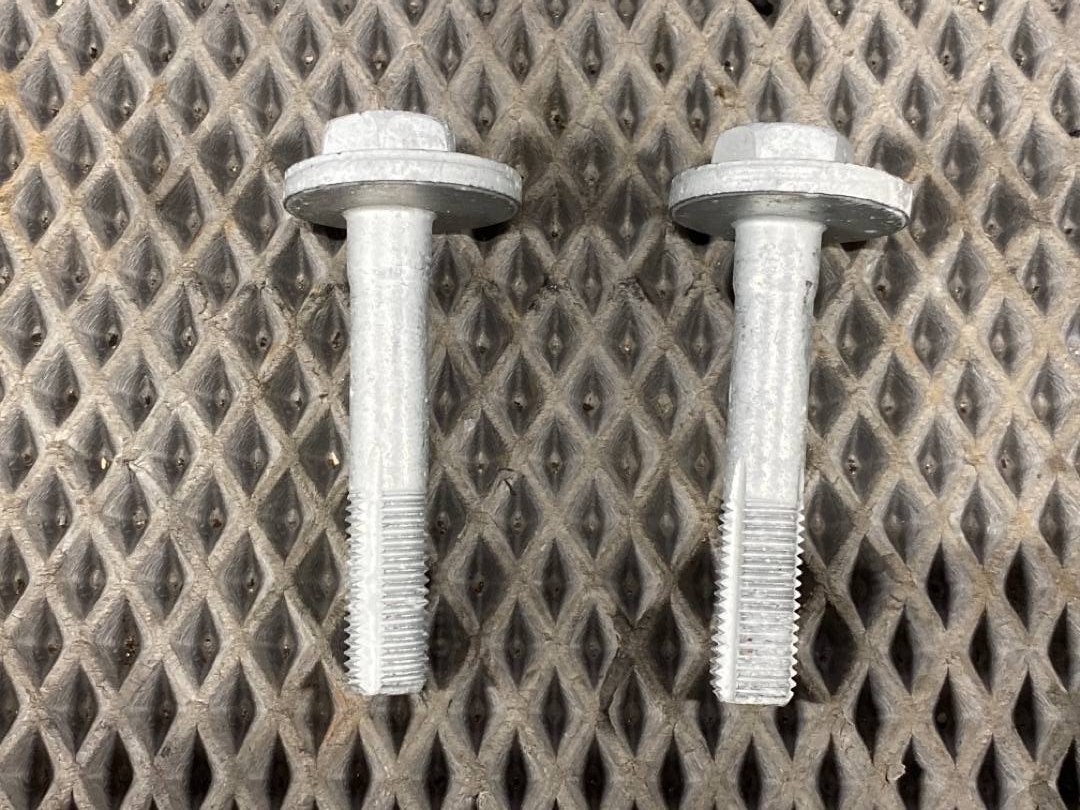 Болт развальный, 2750 рублей, Красноярск