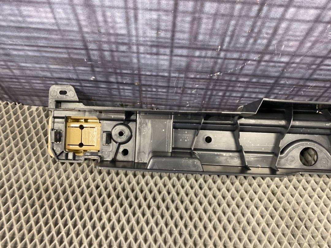 Пластик багажника, 680 рублей, Красноярск