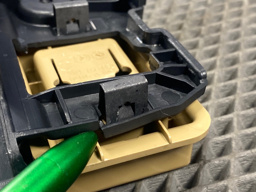 Пластик багажника, 680 рублей, Красноярск