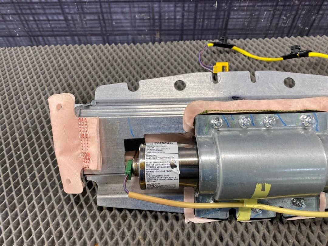 Airbag (подушка безопасности), 2000 рублей, Красноярск