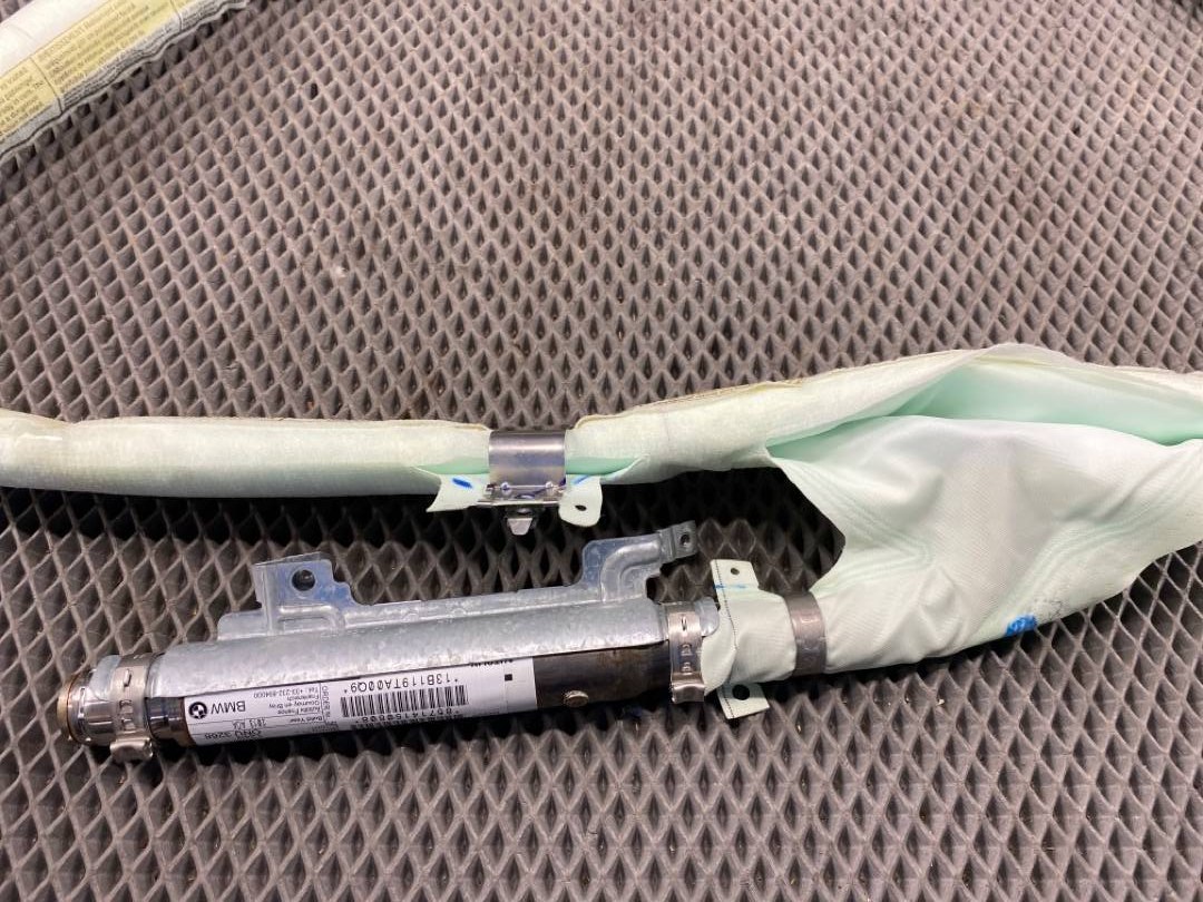 Airbag (подушка безопасности), 1600 рублей, Красноярск