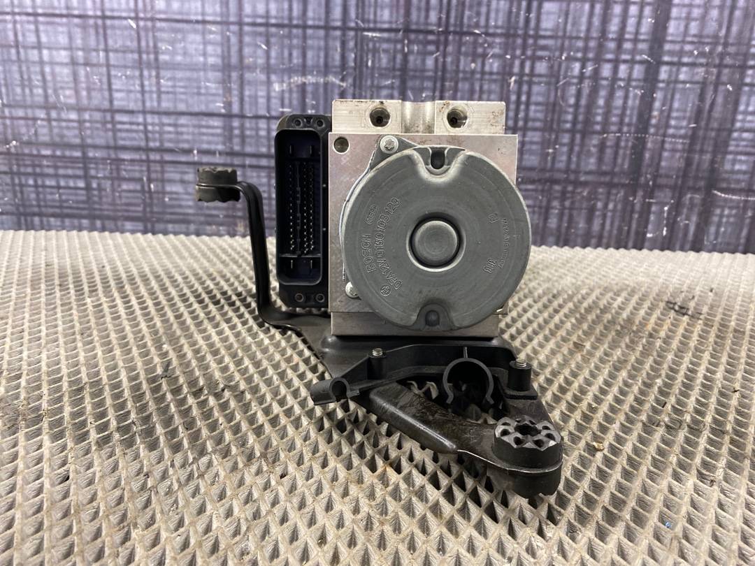 Блок ABS, 6400 рублей, Красноярск