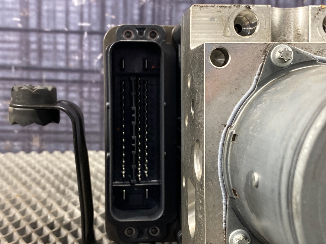 Блок ABS, 6400 рублей, Красноярск