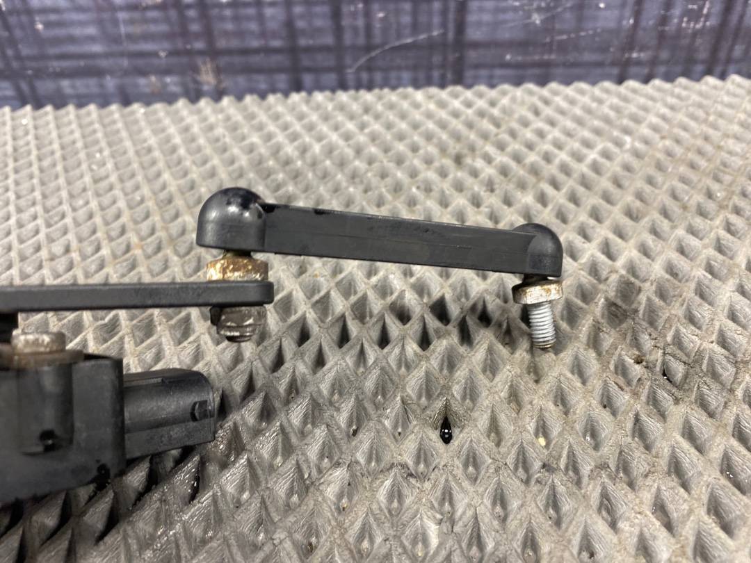 Датчик уровня подвески, 2000 рублей, Красноярск