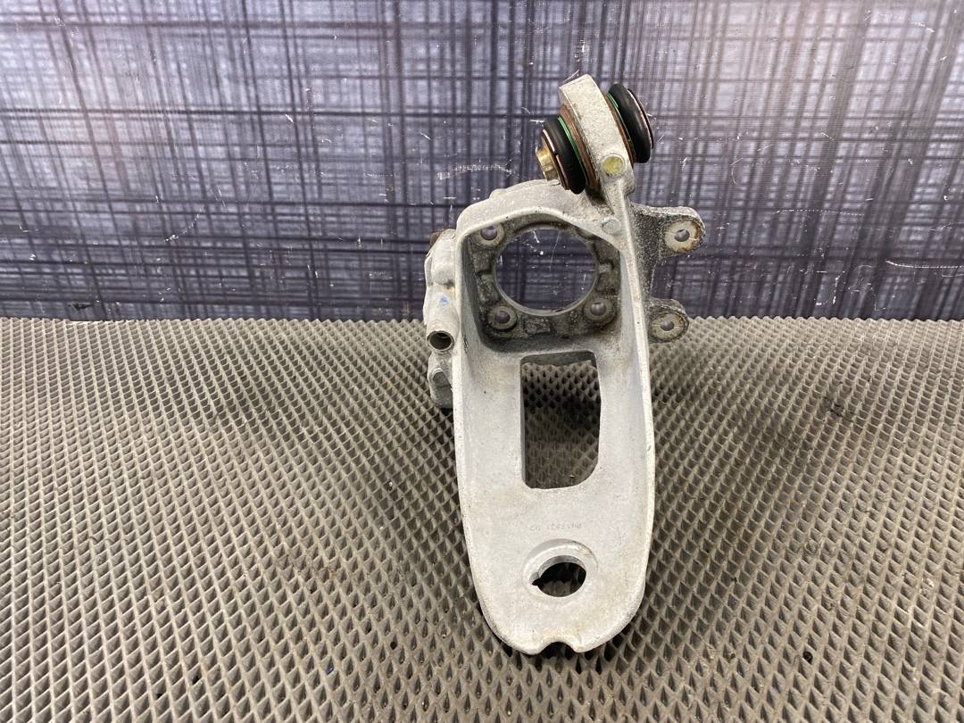 Поворотный кулак, 1841 рублей, Красноярск