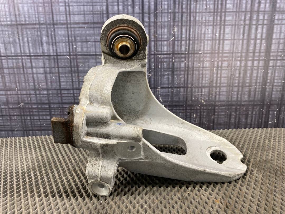 Поворотный кулак, 1841 рублей, Красноярск