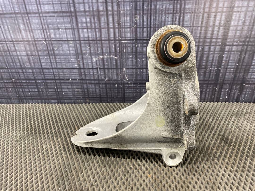 Поворотный кулак, 1841 рублей, Красноярск