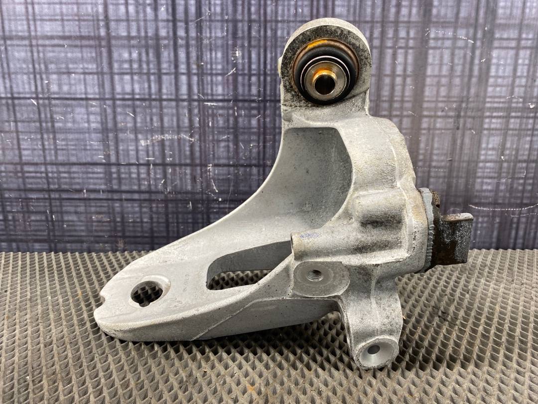 Поворотный кулак, 1841 рублей, Красноярск