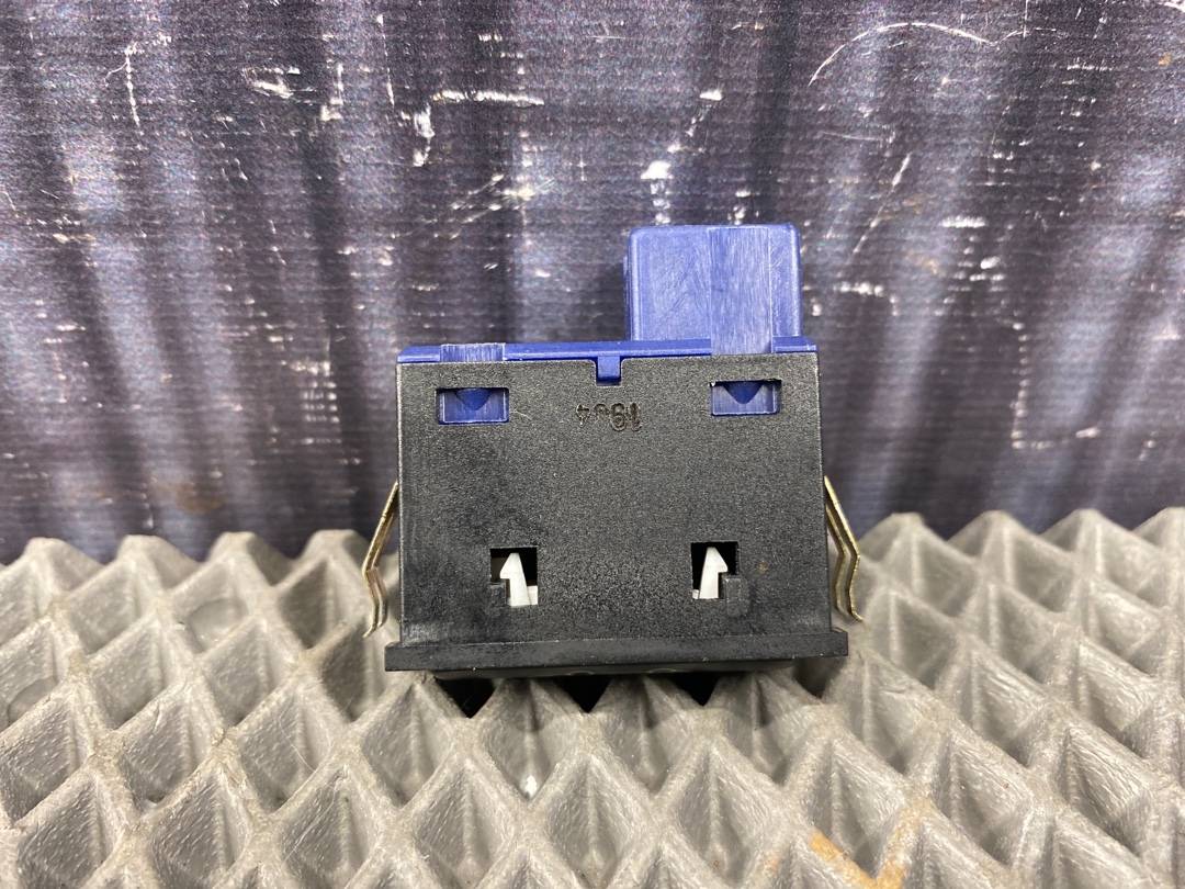 Кнопка открывания багажника, 322 рублей, Красноярск