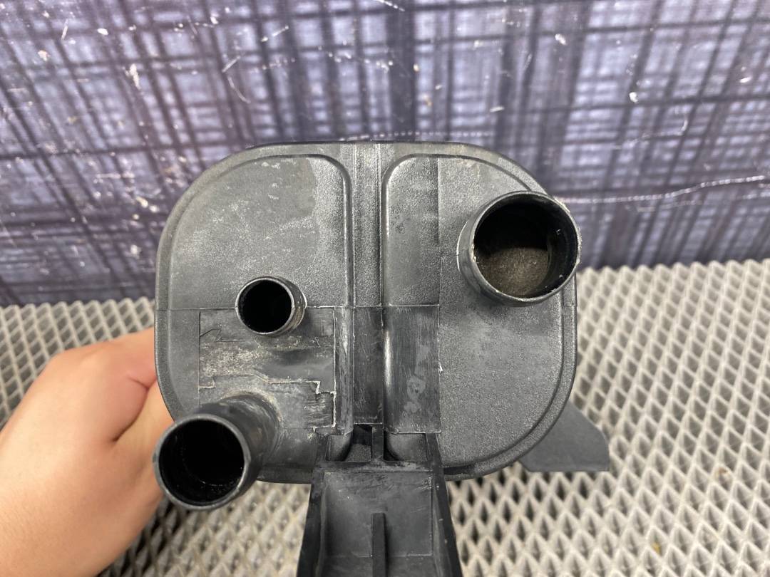 Адсорбер (фильтр паров топлива), 1372 рублей, Красноярск