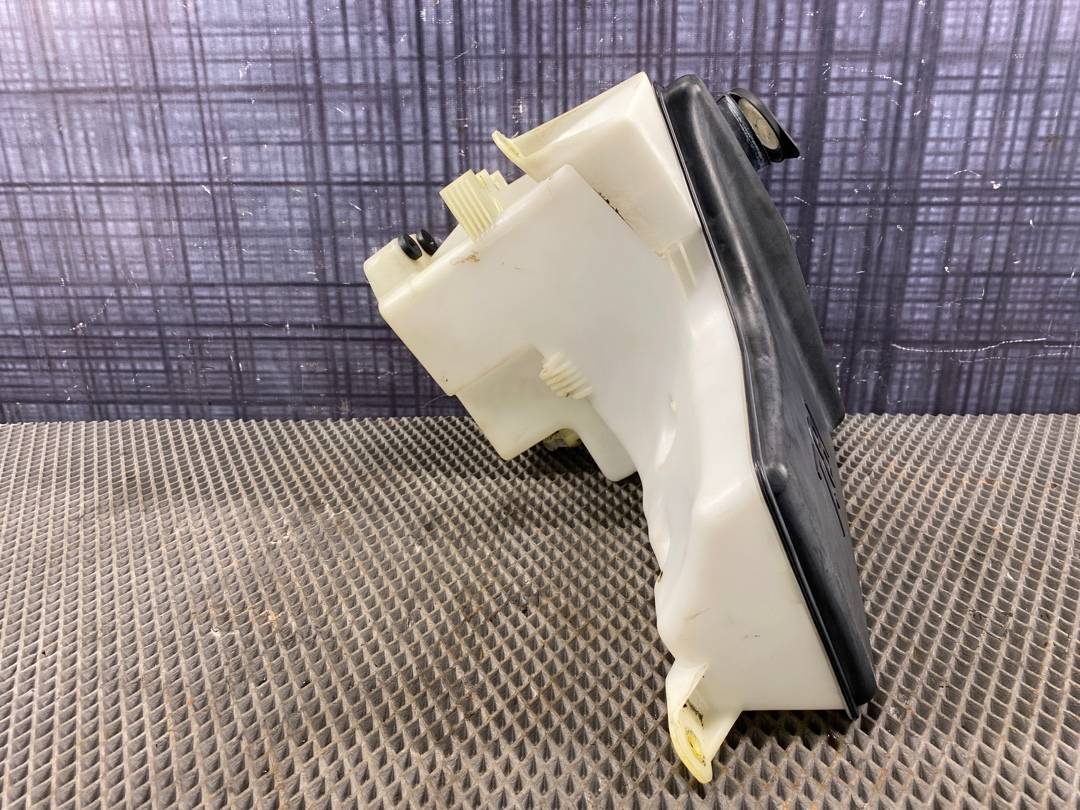 Бачок омывателя, 1078 рублей, Красноярск