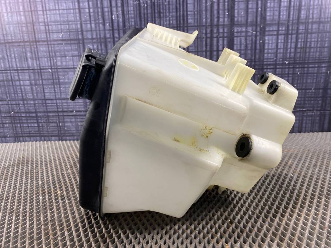 Бачок омывателя, 1078 рублей, Красноярск