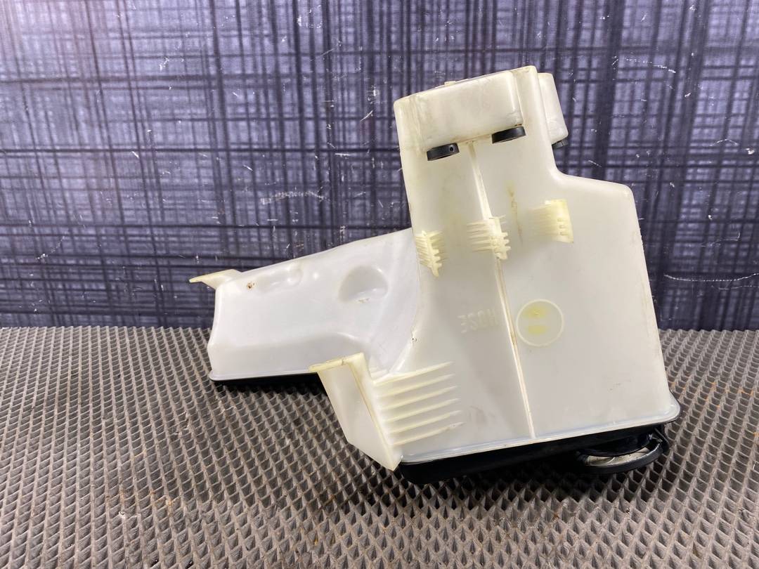 Бачок омывателя, 1078 рублей, Красноярск