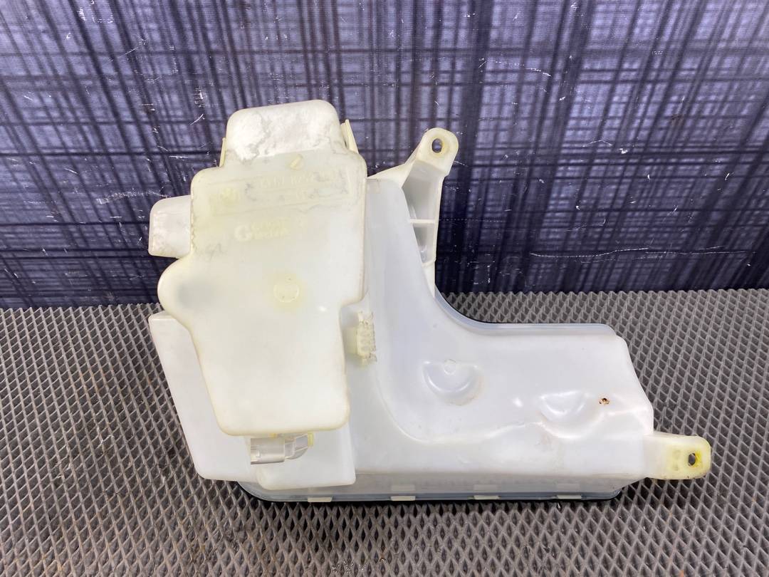 Бачок омывателя, 1078 рублей, Красноярск