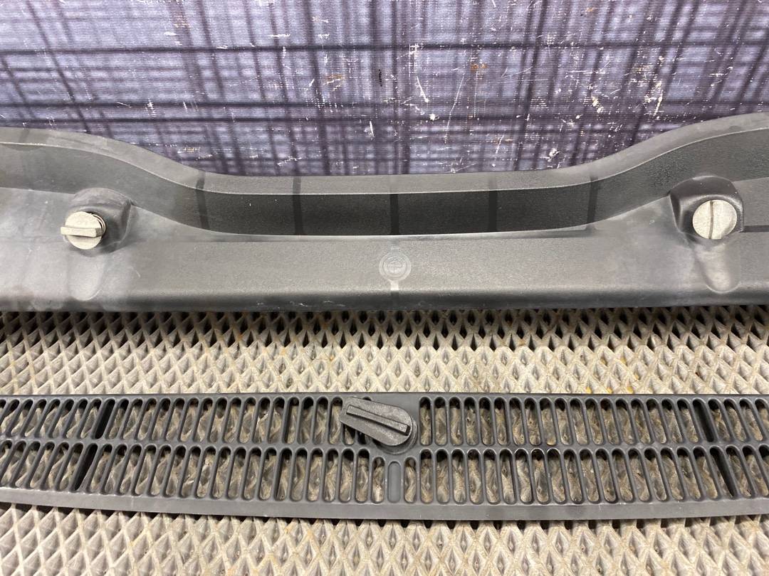 Решетка под лобовое стекло, 1246 рублей, Красноярск