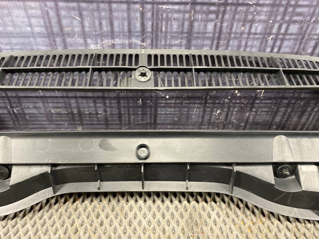 Решетка под лобовое стекло, 1246 рублей, Красноярск