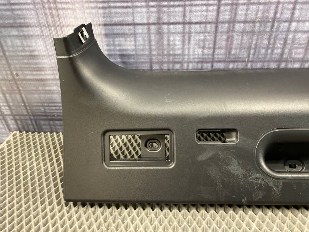 Пластик крышки багажника, 595 рублей, Красноярск