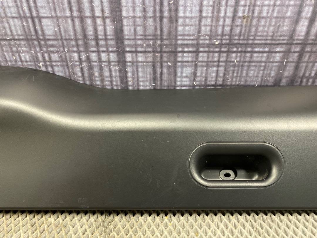 Пластик крышки багажника, 595 рублей, Красноярск