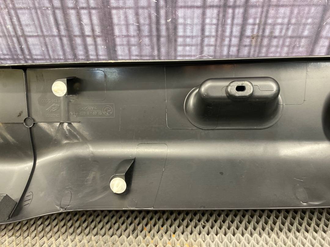 Пластик крышки багажника, 595 рублей, Красноярск