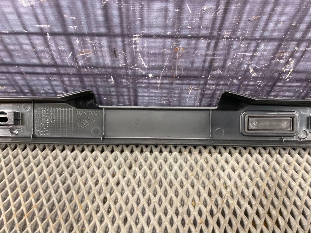 Пластик крышки багажника, 455 рублей, Красноярск