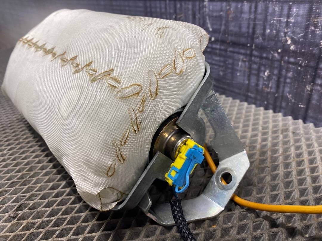 Подушка безопасности, 1050 рублей, Красноярск