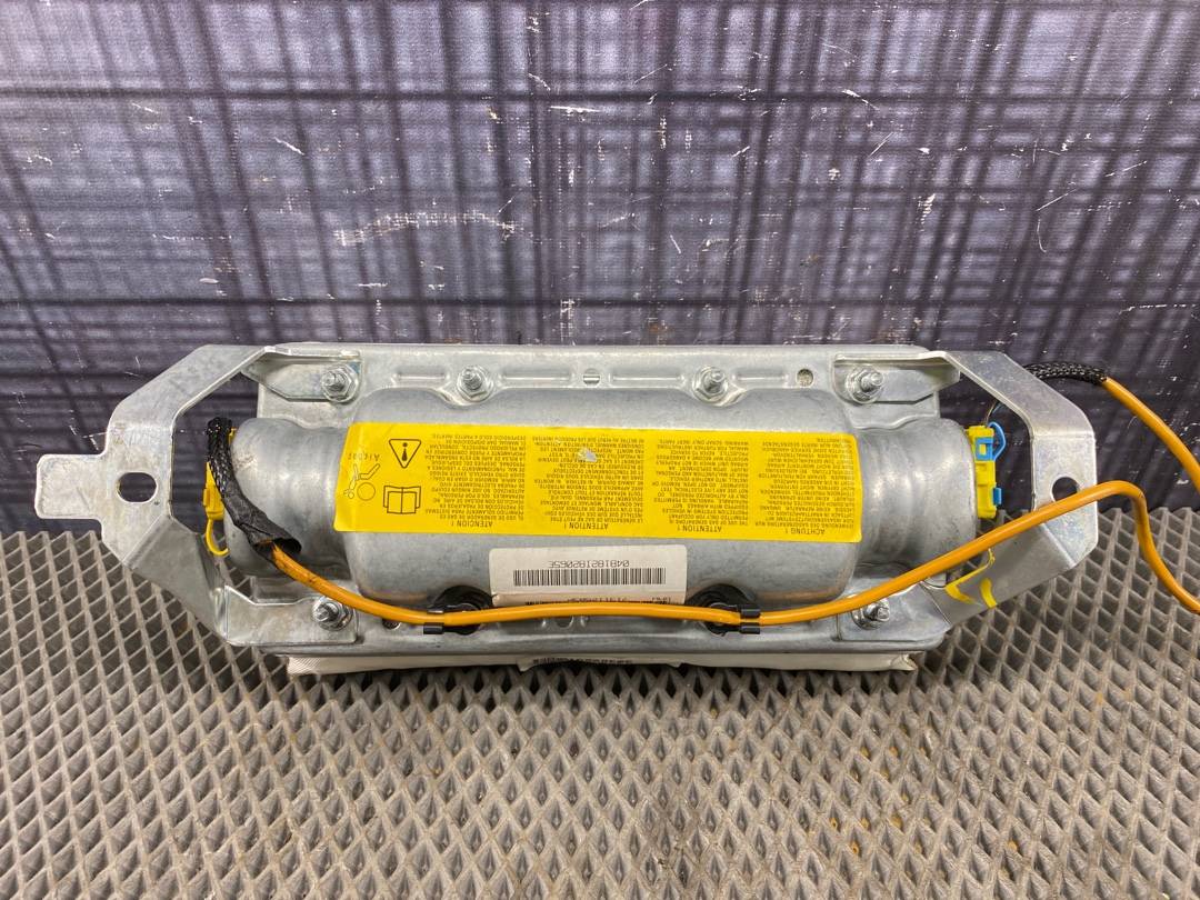 Подушка безопасности, 1050 рублей, Красноярск