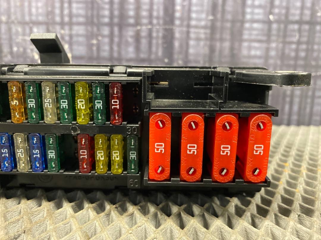 Блок предохранителей, 1400 рублей, Красноярск