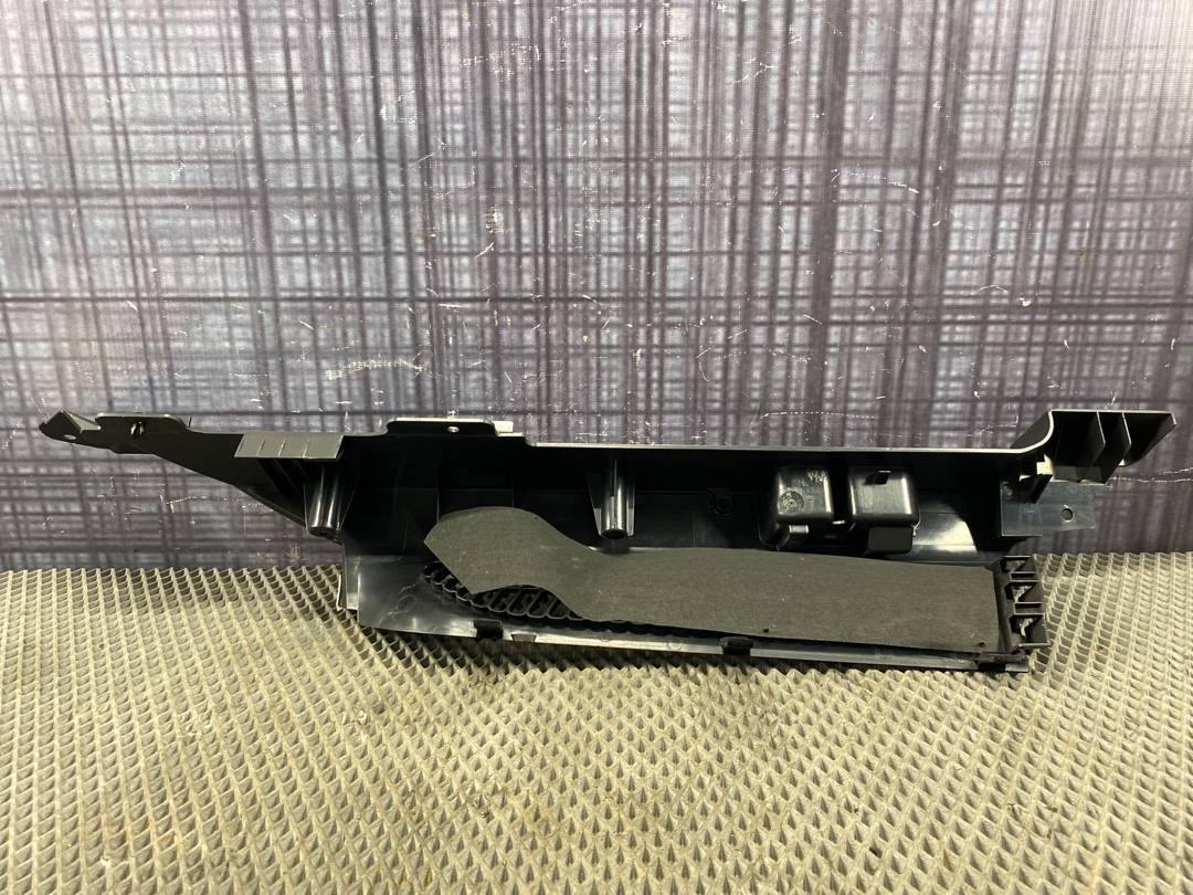 Пластик багажника, 490 рублей, Красноярск