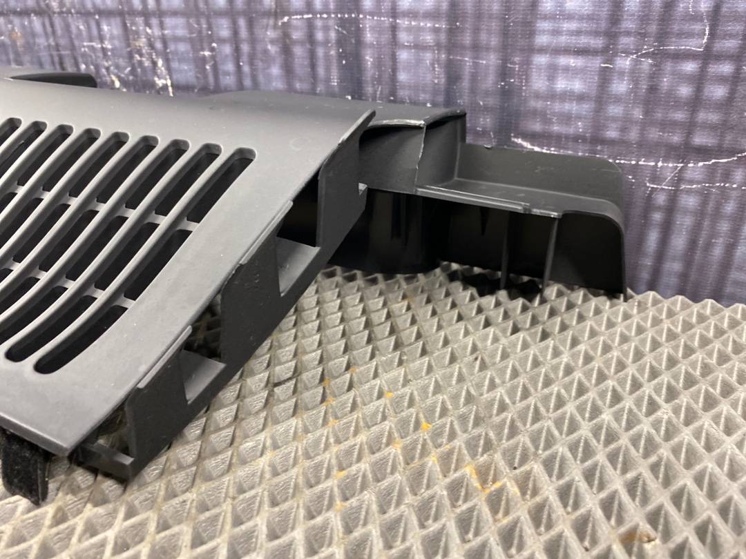 Пластик багажника, 490 рублей, Красноярск