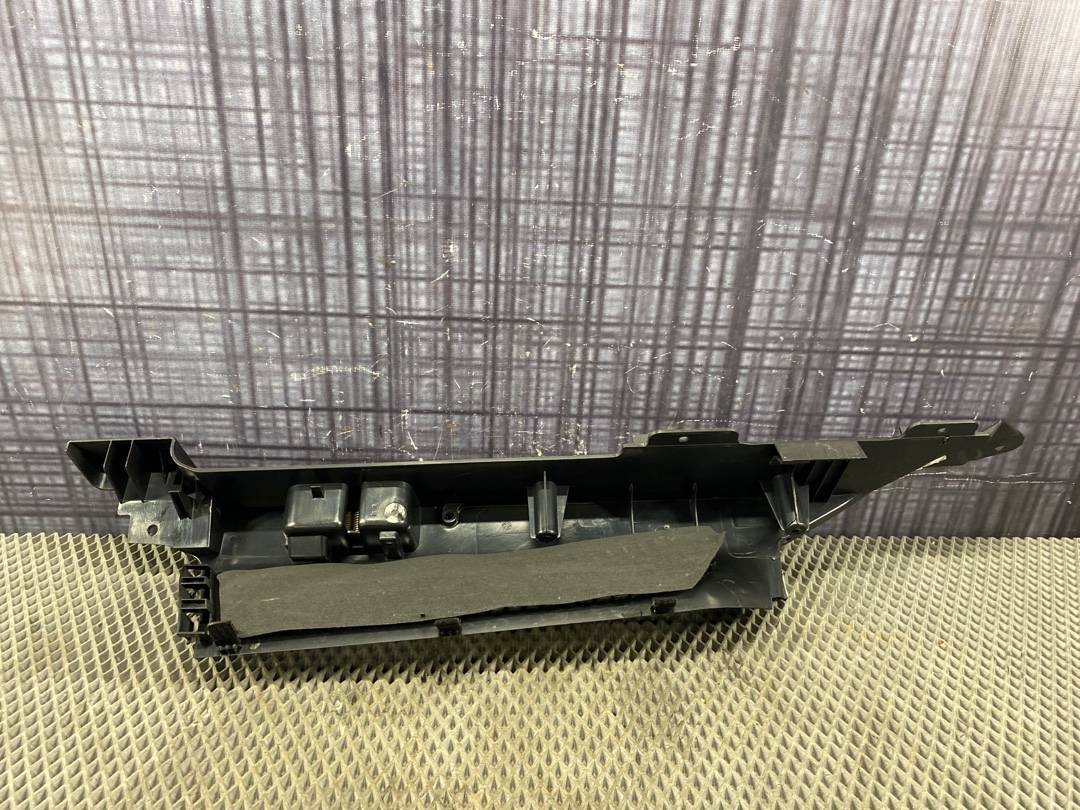 Пластик багажника, 490 рублей, Красноярск