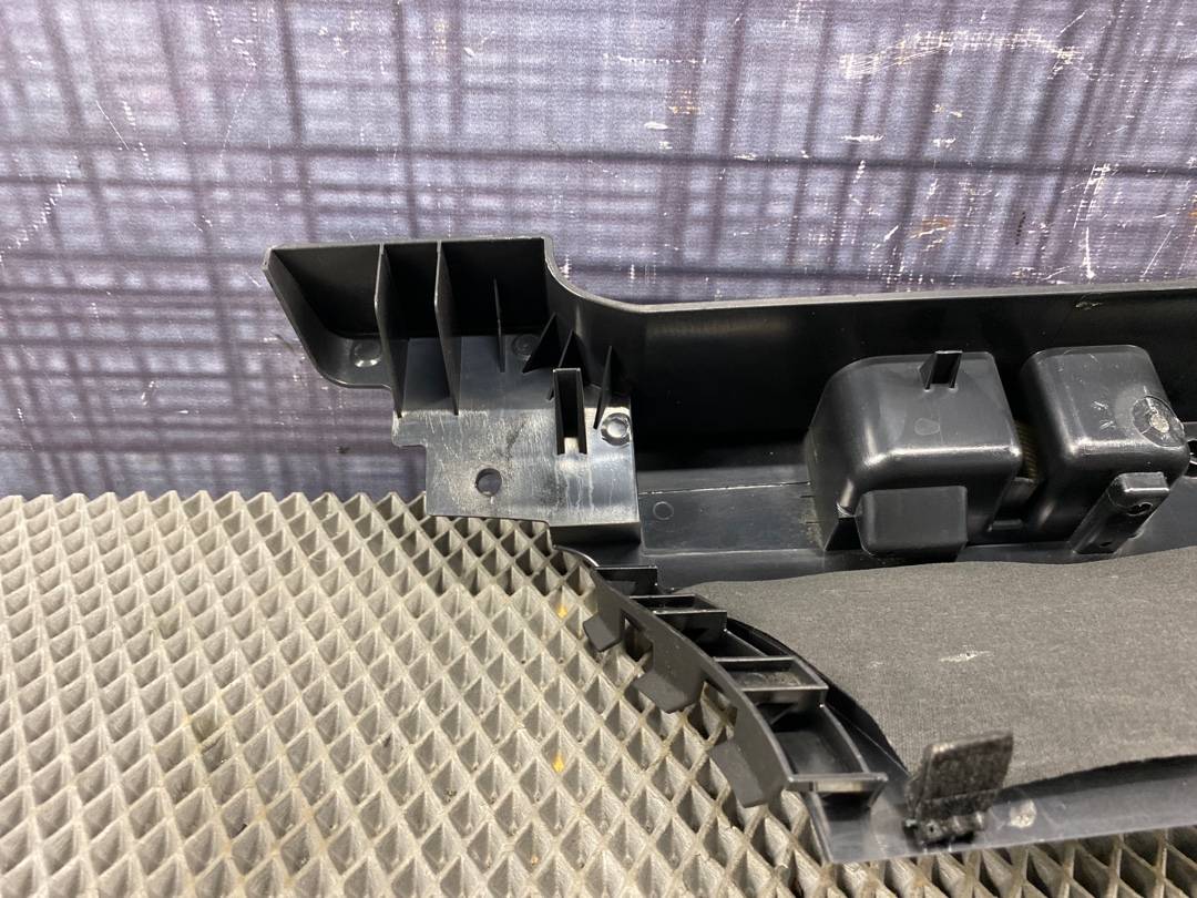 Пластик багажника, 490 рублей, Красноярск