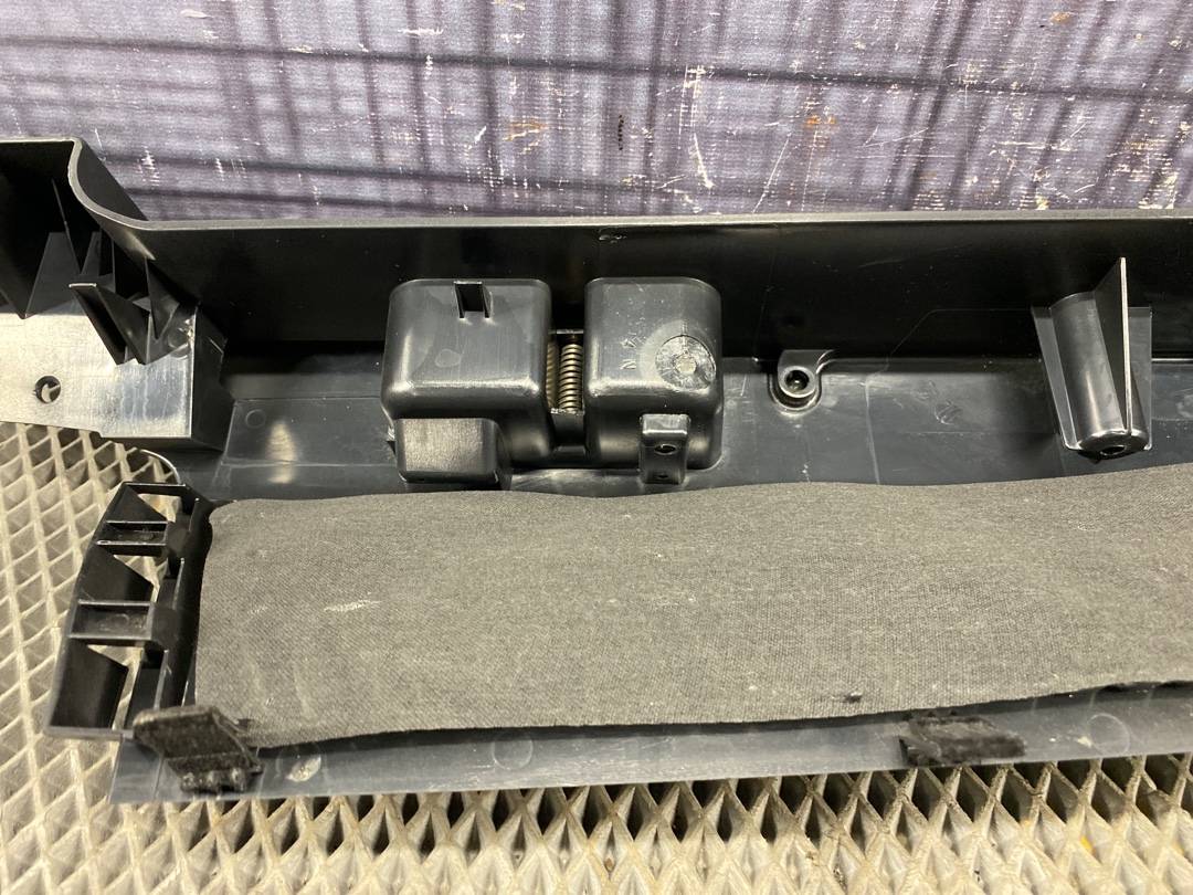 Пластик багажника, 490 рублей, Красноярск