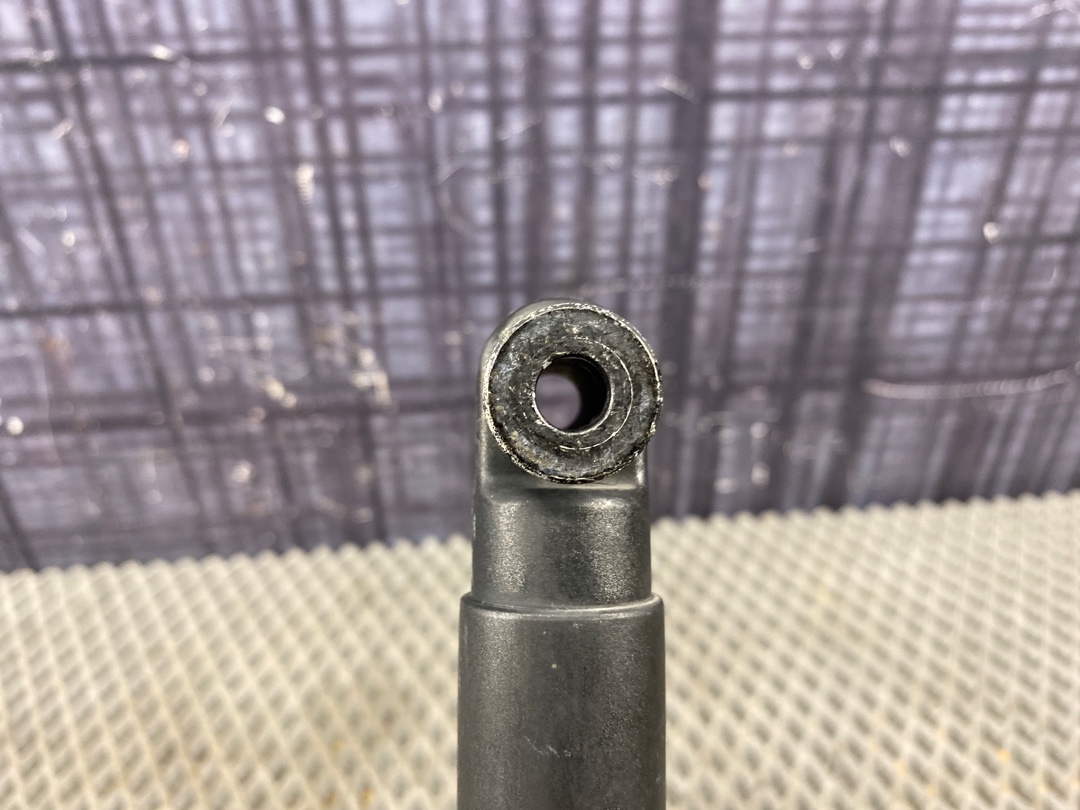 Амортизатор багажника, 280 рублей, Красноярск