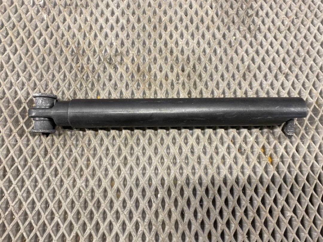 Амортизатор багажника, 280 рублей, Красноярск