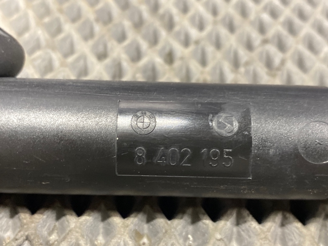 Амортизатор багажника, 280 рублей, Красноярск