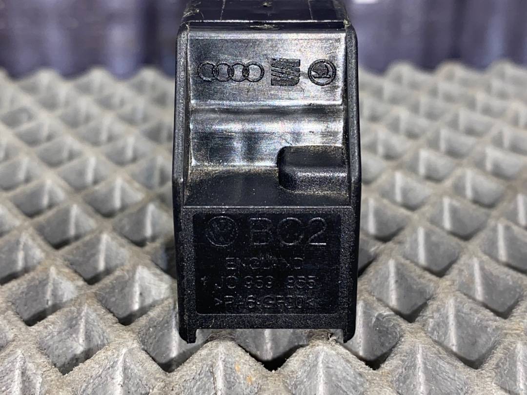 Кнопка стеклоподъемника, 383 рублей, Красноярск